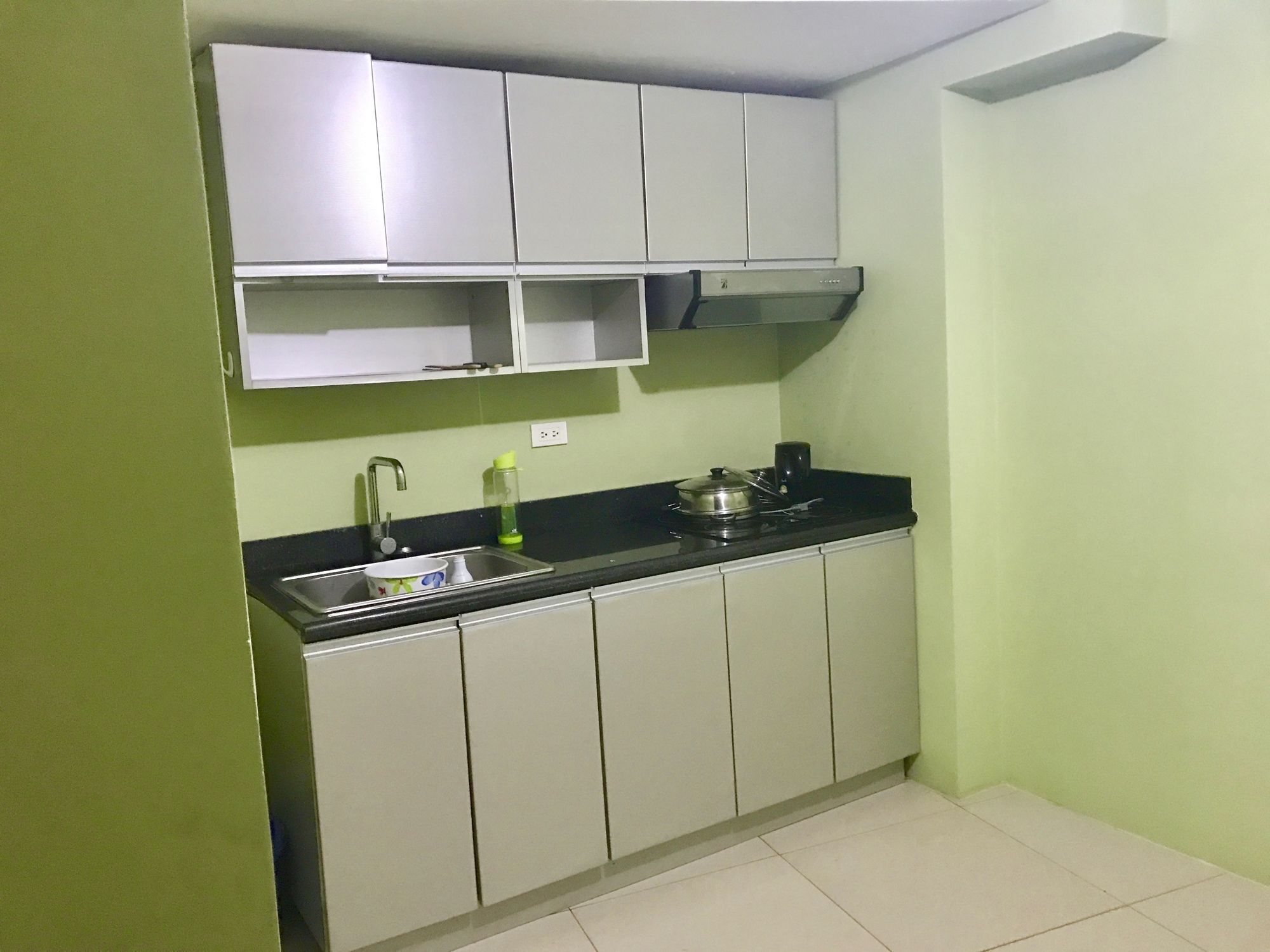 The Beacon Serviced Residences Makati City Exterior photo